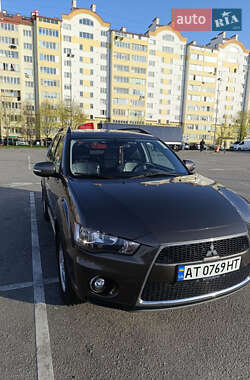 Позашляховик / Кросовер Mitsubishi Outlander 2011 в Івано-Франківську