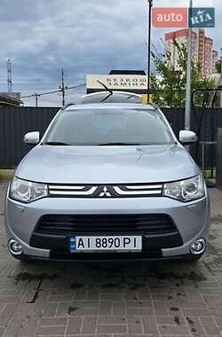 Внедорожник / Кроссовер Mitsubishi Outlander 2012 в Броварах