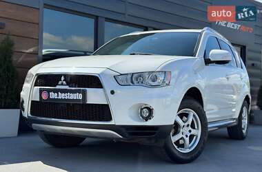 Внедорожник / Кроссовер Mitsubishi Outlander 2010 в 