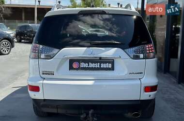 Внедорожник / Кроссовер Mitsubishi Outlander 2010 в 