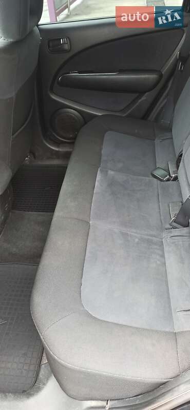 Позашляховик / Кросовер Mitsubishi Outlander 2008 в Києві
