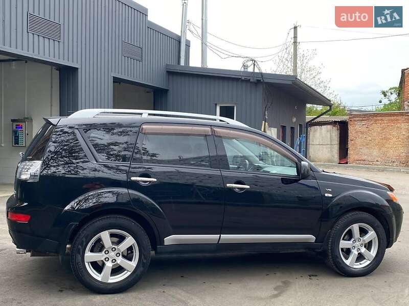 Внедорожник / Кроссовер Mitsubishi Outlander 2007 в Полтаве