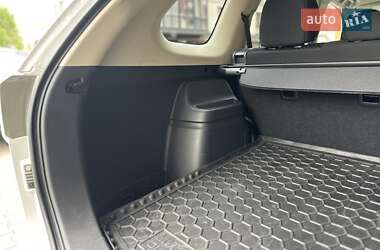 Внедорожник / Кроссовер Mitsubishi Outlander 2013 в 
