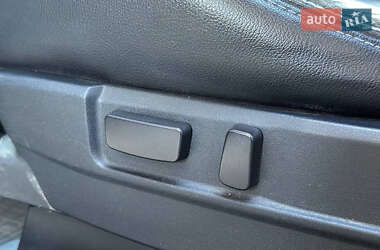 Внедорожник / Кроссовер Mitsubishi Outlander 2011 в 