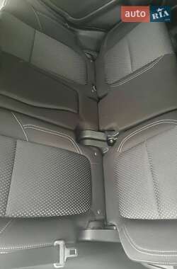 Внедорожник / Кроссовер Mitsubishi Outlander 2020 в 