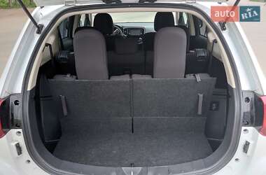 Внедорожник / Кроссовер Mitsubishi Outlander 2020 в 