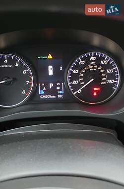 Внедорожник / Кроссовер Mitsubishi Outlander 2020 в 