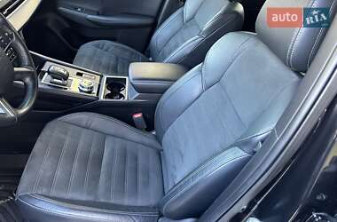 Внедорожник / Кроссовер Mitsubishi Outlander 2022 в 
