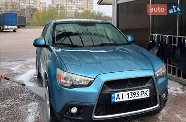 Внедорожник / Кроссовер Mitsubishi Outlander 2011 в Киеве