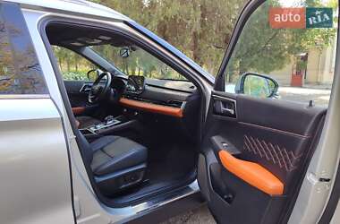 Внедорожник / Кроссовер Mitsubishi Outlander 2022 в 