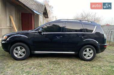 Позашляховик / Кросовер Mitsubishi Outlander 2010 в 
