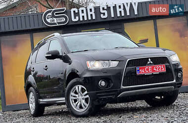 Внедорожник / Кроссовер Mitsubishi Outlander 2010 в 