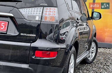 Внедорожник / Кроссовер Mitsubishi Outlander 2010 в 