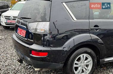 Внедорожник / Кроссовер Mitsubishi Outlander 2010 в 