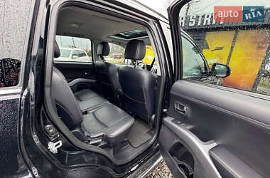 Внедорожник / Кроссовер Mitsubishi Outlander 2010 в 