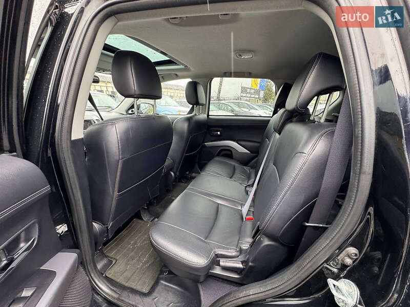 Позашляховик / Кросовер Mitsubishi Outlander 2010 в Стрию