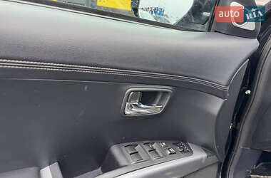 Внедорожник / Кроссовер Mitsubishi Outlander 2010 в 