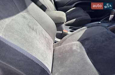 Внедорожник / Кроссовер Mitsubishi Outlander 2011 в 