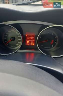 Внедорожник / Кроссовер Mitsubishi Outlander 2008 в 