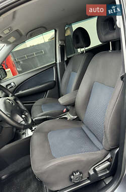 Внедорожник / Кроссовер Mitsubishi Outlander 2008 в 