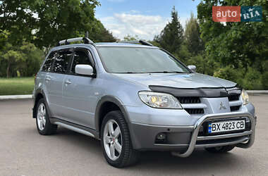 Внедорожник / Кроссовер Mitsubishi Outlander 2006 в Ровно