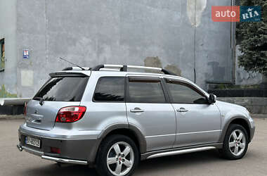 Позашляховик / Кросовер Mitsubishi Outlander 2006 в 