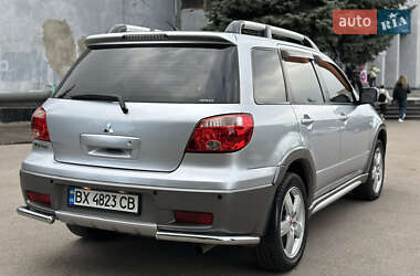Позашляховик / Кросовер Mitsubishi Outlander 2006 в 