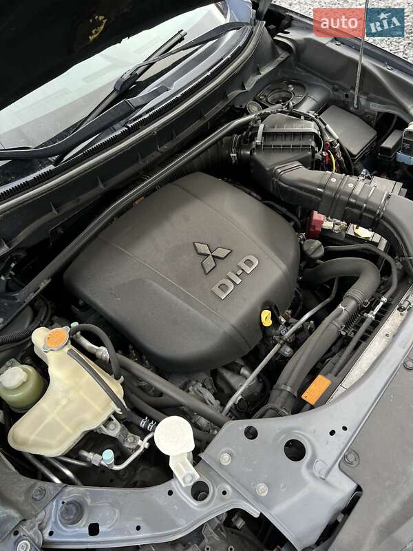 Внедорожник / Кроссовер Mitsubishi Outlander 2009 в Смеле