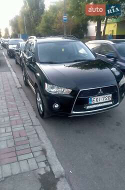Внедорожник / Кроссовер Mitsubishi Outlander 2011 в Житомире