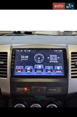 Внедорожник / Кроссовер Mitsubishi Outlander 2008 в 