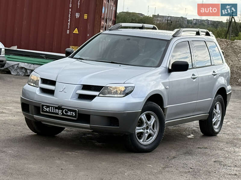 Позашляховик / Кросовер Mitsubishi Outlander 2003 в Рівному