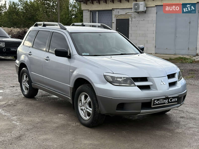 Позашляховик / Кросовер Mitsubishi Outlander 2003 в Рівному