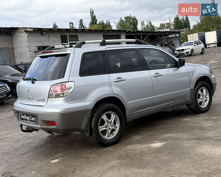 Позашляховик / Кросовер Mitsubishi Outlander 2003 в Рівному