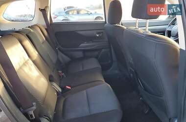 Внедорожник / Кроссовер Mitsubishi Outlander 2018 в 