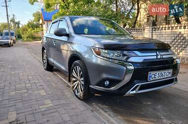 Позашляховик / Кросовер Mitsubishi Outlander 2019 в Дніпрі