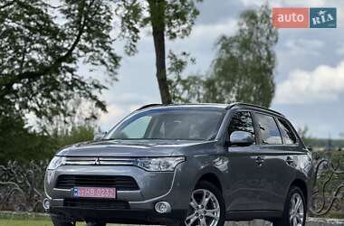 Позашляховик / Кросовер Mitsubishi Outlander 2014 в Дрогобичі