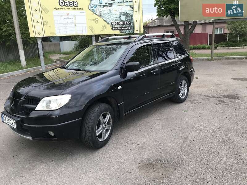 Позашляховик / Кросовер Mitsubishi Outlander 2005 в Первомайську