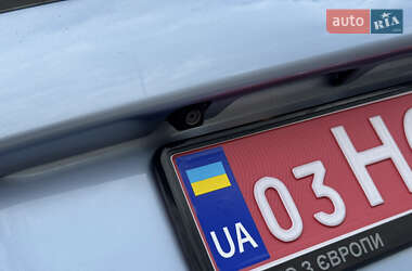 Внедорожник / Кроссовер Mitsubishi Outlander 2014 в 