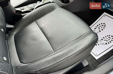 Внедорожник / Кроссовер Mitsubishi Outlander 2014 в 