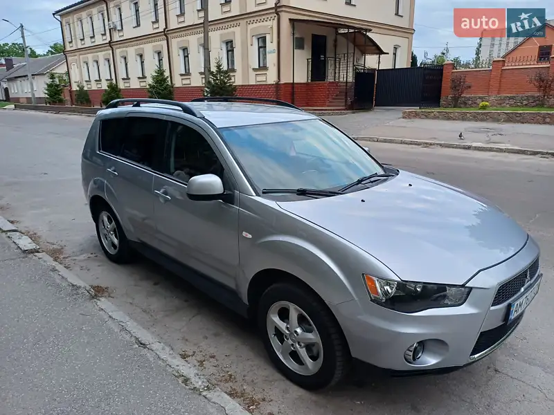 Mitsubishi Outlander