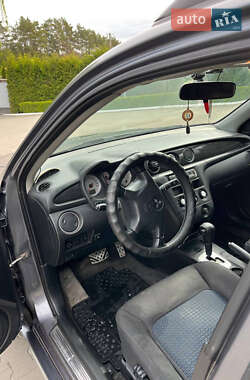 Внедорожник / Кроссовер Mitsubishi Outlander 2006 в 