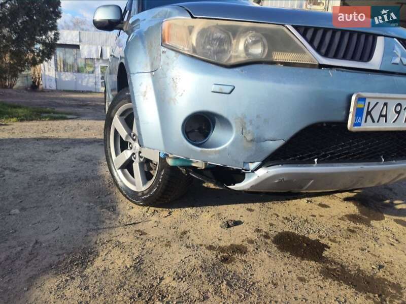 Внедорожник / Кроссовер Mitsubishi Outlander 2008 в Николаеве