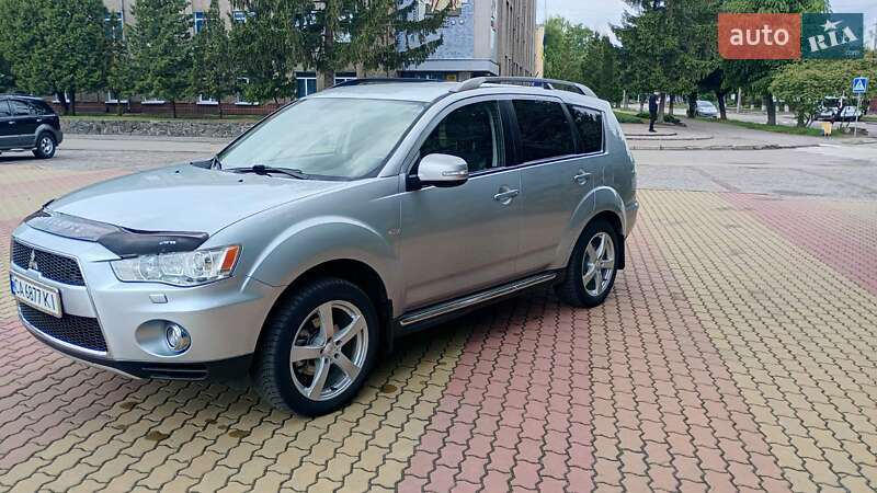 Позашляховик / Кросовер Mitsubishi Outlander 2012 в Корсунь-Шевченківському