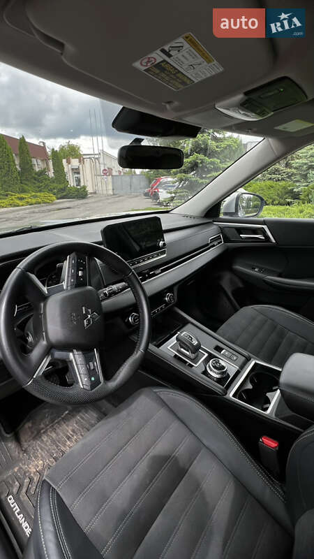 Позашляховик / Кросовер Mitsubishi Outlander 2021 в Дніпрі