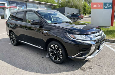 Позашляховик / Кросовер Mitsubishi Outlander 2017 в Дніпрі