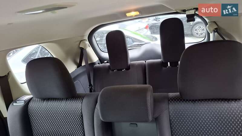 Внедорожник / Кроссовер Mitsubishi Outlander 2017 в Львове