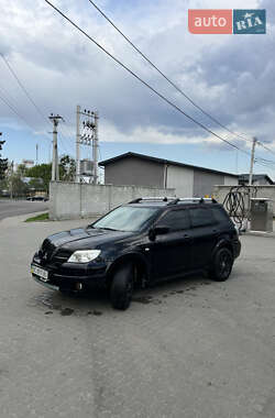 Внедорожник / Кроссовер Mitsubishi Outlander 2008 в 