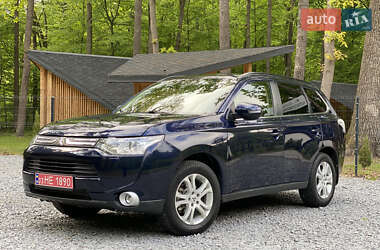 Позашляховик / Кросовер Mitsubishi Outlander 2013 в Радивиліві