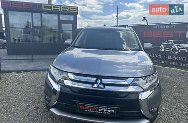 Внедорожник / Кроссовер Mitsubishi Outlander 2018 в 