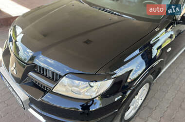 Внедорожник / Кроссовер Mitsubishi Outlander 2006 в 